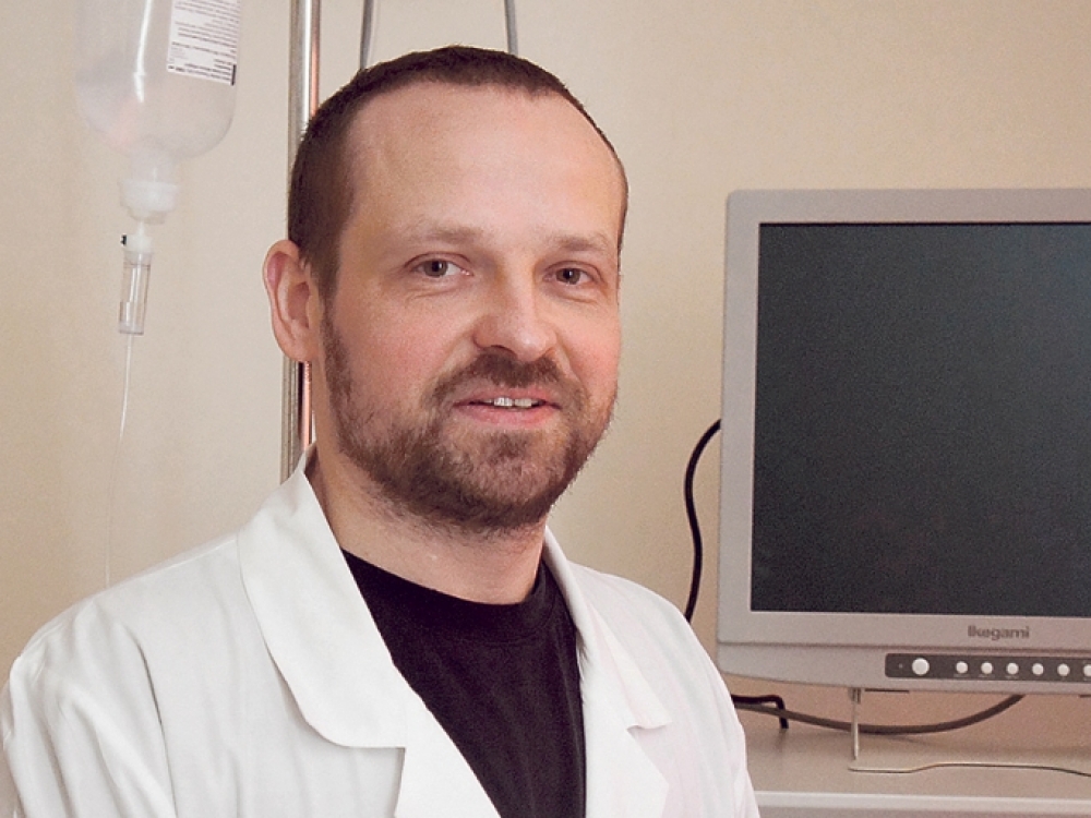 „Genetika - raktas į gyvybės, žmogaus bei ligų ištakas. Tai savotiška šių laikų alchemija, kuria bandoma realizuoti amžiną žmogaus nemirtingumo svają“, - teigia Respublikinės Šiaulių ligoninės Urologijos skyriaus gydytojas urologas Linas Juodelė.