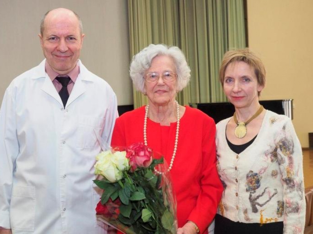 Nacionalinio vėžio instituto direktorius prof. Feliksas Jankevičius, prof. Elena Moncevičiūtė-Eringienė, dr. Vita Pašukonienė. Nuotr. E.Paukštės