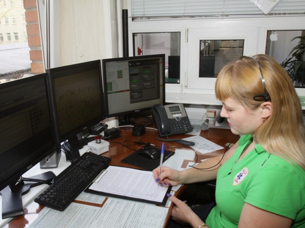 GMP dirbantis dispečeris turi pasižymėti itin greita reakcija ir puikiai orientuotis žemėlapiuose.