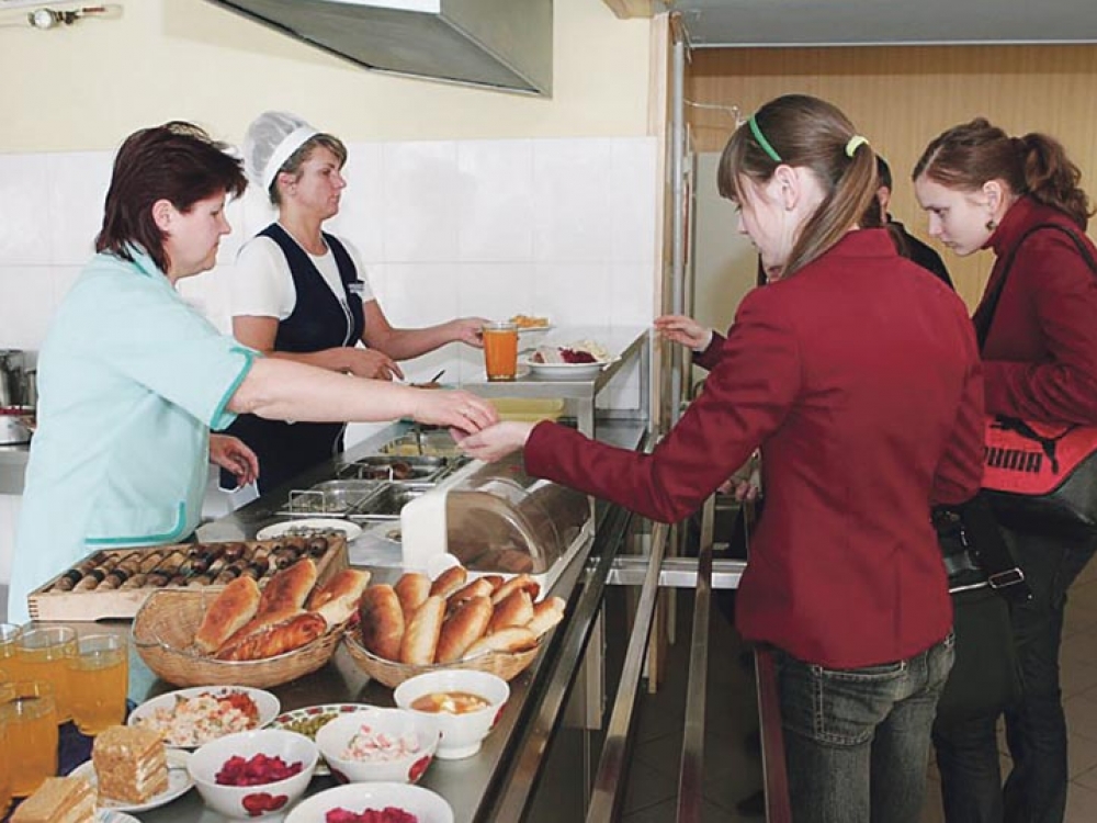 Savivaldybių atstovai teigia, kad ilgesnė pietų pertrauka gali sukelti nepatogumų būrelius lankantiems moksleiviams