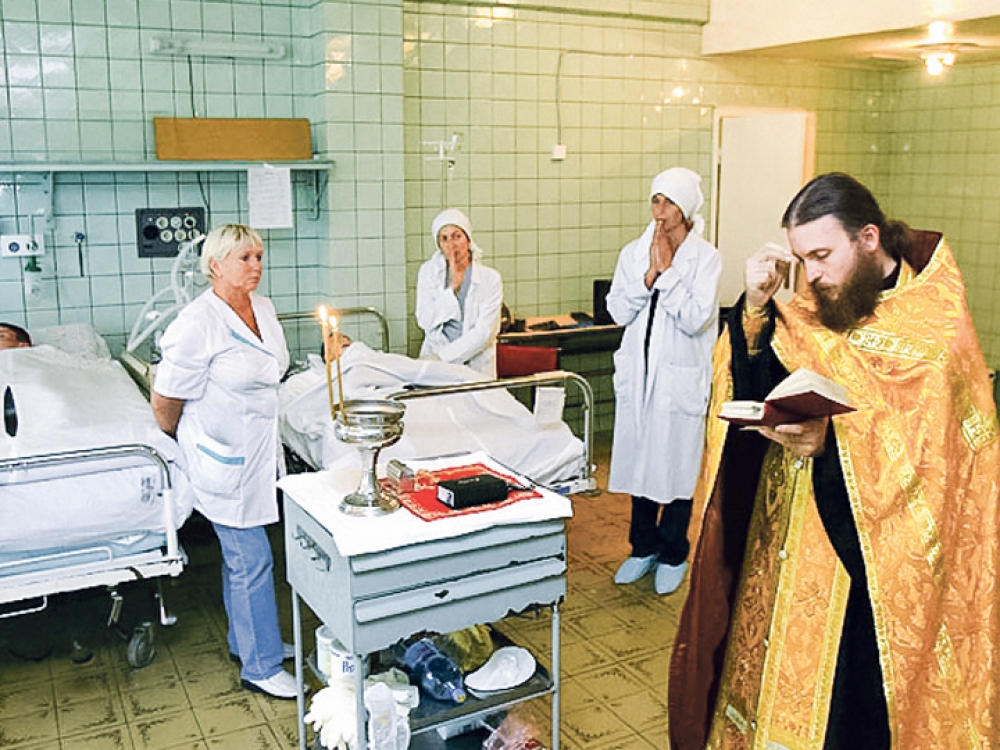 Žmonės nepatenkinti vykdoma sveikatos reforma. Jiems tapo labai sunku gauti medicinines paslaugas. Ypač kenčia gyvenantys atokiau nuo centrų, didelių miestų.