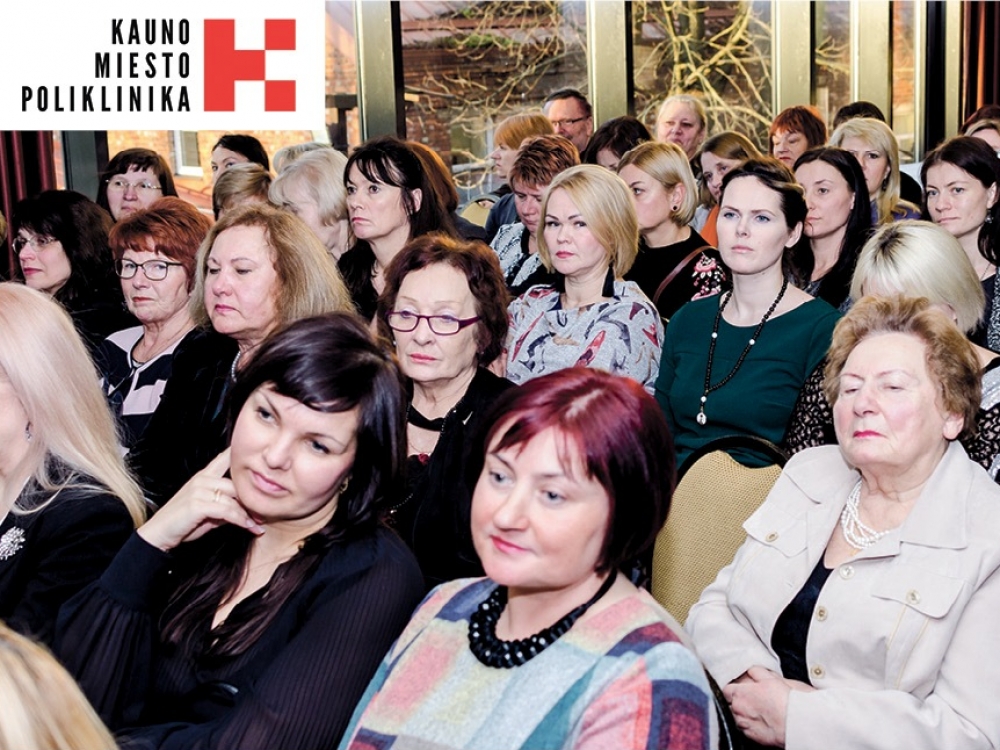 Kauno miesto poliklinikos vizija, misija, strategija bei naujasis logotipas pirmiausia pristatytas gydymo įstaigos darbuotojams. Šie klausimai, kaip rodo dalyvių registracija internetu, sulaukė didelio dėmesio, todėl nuspręstą visą konferenciją tiesiogiai transliuoti internetu, kad su informaciją susipažintų visi Kauno miesto poliklinikos darbuotojai. Pasak specialistų ir konferencijos rengėjų, modernumas, šiuolaikinės technologijos bei rūpestis poliklinikoje dirbančiais žmonėmis – ne tik žodžiais, bet ir darbais.