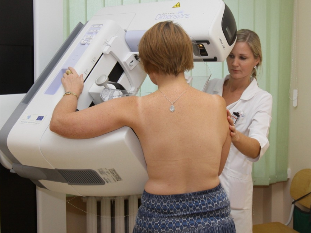 Kartą per dvejus metus 50 – 70 metų moterys gali nemokamai pasitikrinti dėl krūties vėžio. 