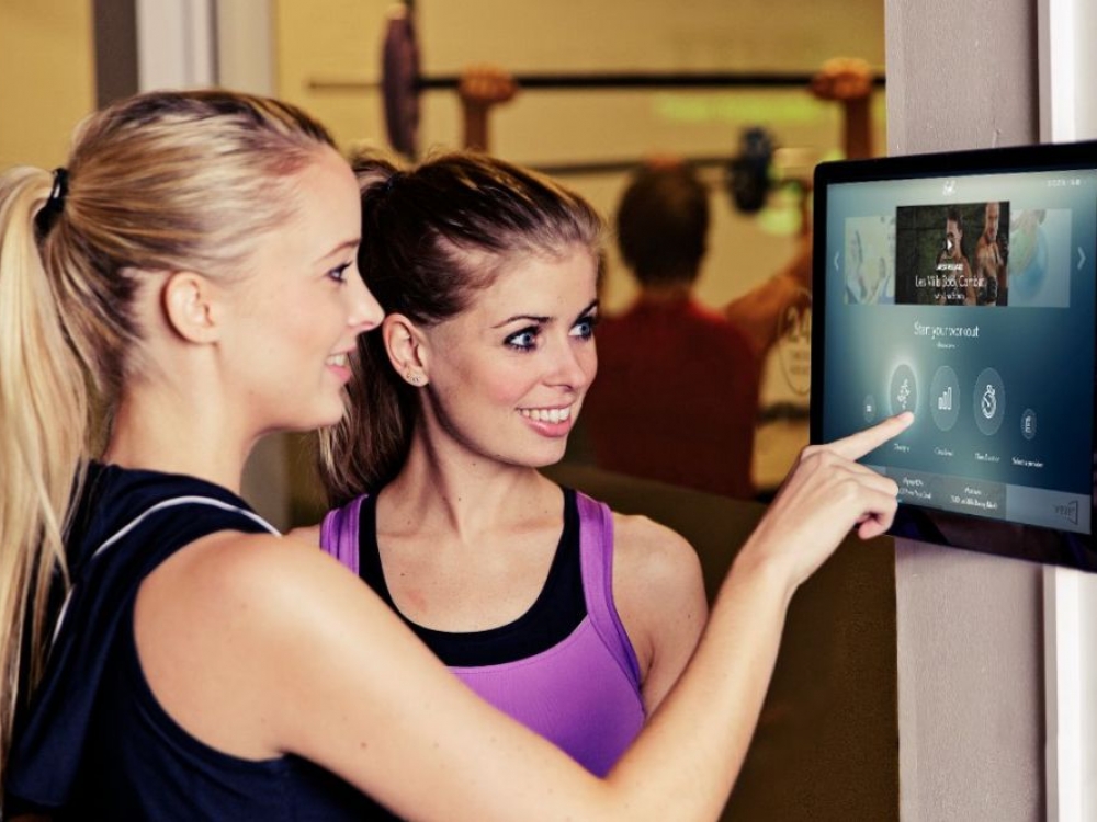  Virtualias treniruotes tai – „Wexer Virtual“ produktas, leidžiantis bet kam ir bet kuriame žemės kampelyje sportuoti kartu su žymiausiais pasaulio treneriais. Programoje tiek skirtingų treniruočių, kad net jei sportuotum kasdien ir visus metus, vis tiek niekaip jų visų neišbandytum.