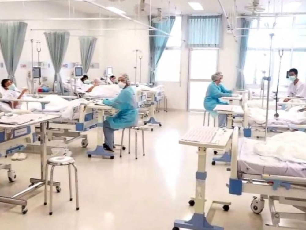 Duomenų, kokios infekcijos gali tūnoti tokiame giliame urve, kuriame užstrigę daugiau nei dvi savaites praleido 12 berniukų ir jų treneris, nėra, nes niekada tai nebuvo tirta. 