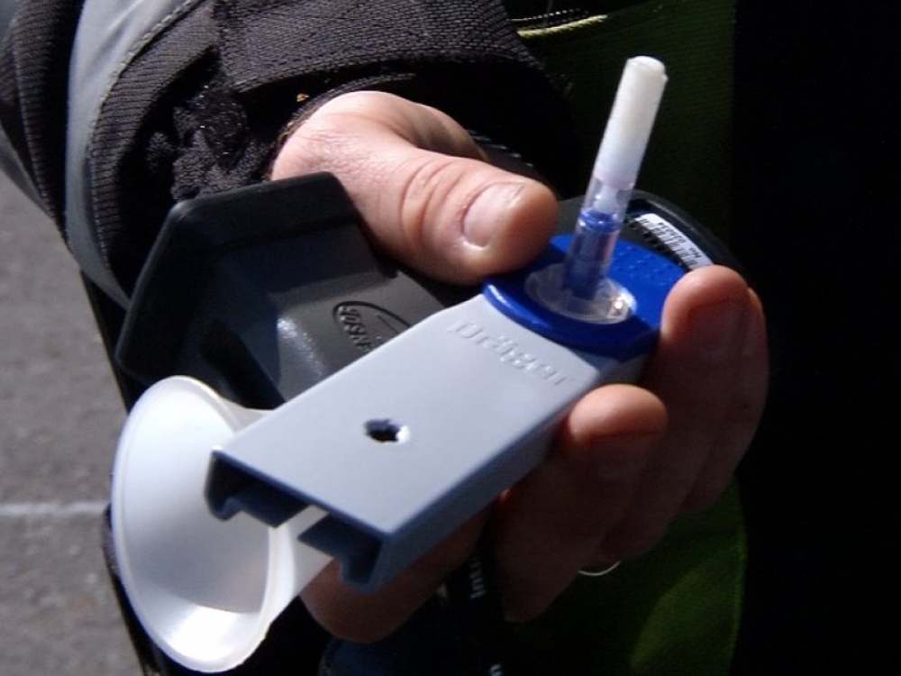 Lenkijos kelių policininkams vis dažniau prireikia sustabdytus vairuotojus tirtinti narkotesteriu, mat tarp jų narkotikai yra dukart „populiaresni“ nei alkoholis