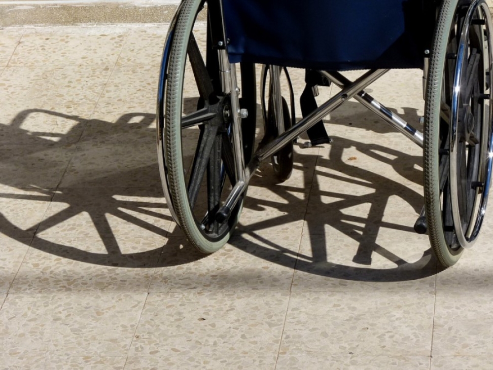 Išsėtinė sklerozė yra lėtinė, šiuo metu neišgydoma autoimuninė liga, kuria Lietuvoje serga apie 2 tūkst. žmonių, nors neoficialiais duomenimis sergančiųjų skaičius gali siekti ir 3 tūkst.