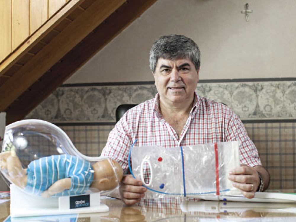 Gydytojai teigia, kad argentiniečio Chorche Odono išradimas išties veiksmingas. JAV šis įrenginys jau užpatentuotas. Jo pagalba pasaulį išvydo apie 35 vaikus. 